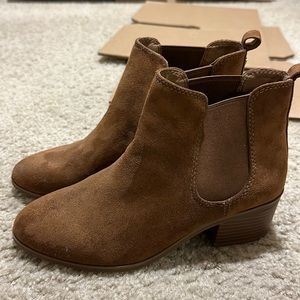 Never worn brown suede booties